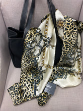 Load image into Gallery viewer, Fashion Scarf